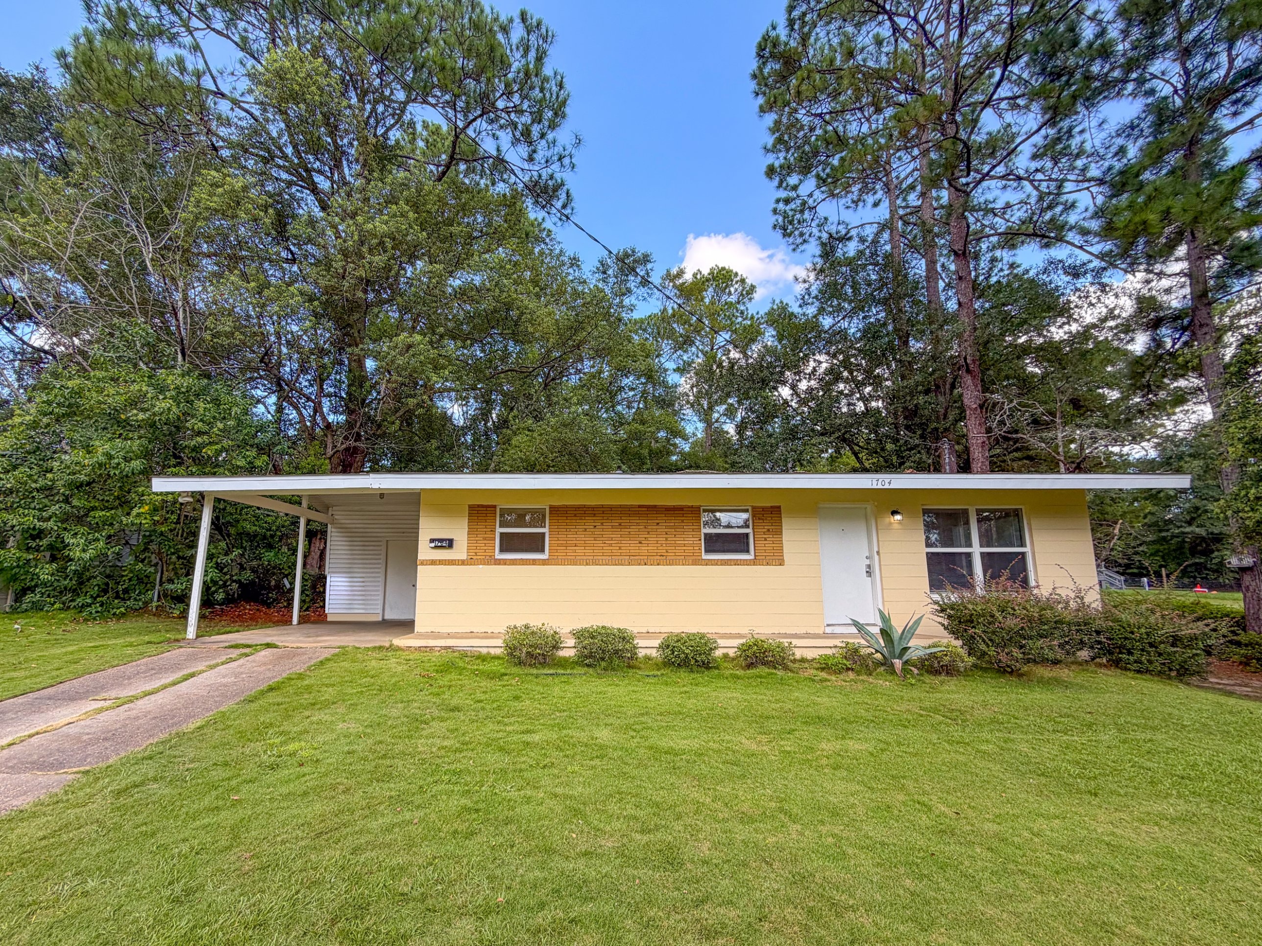1704 Atkamire - 3 BR
